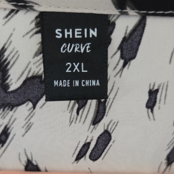 Black and White Women's Top - Picture 2 of 2